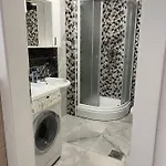 Una, Διαμέρισμα